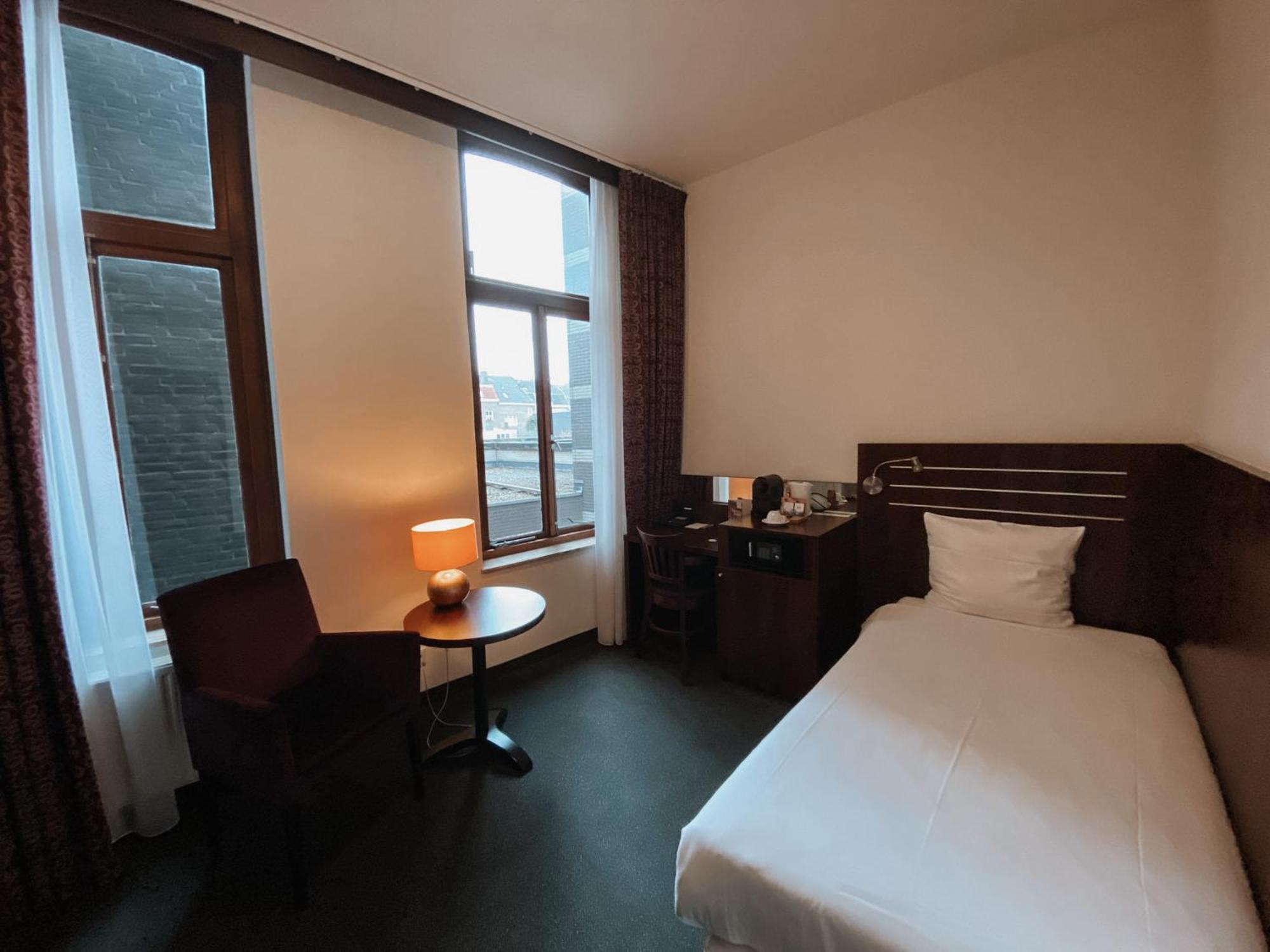 อัมรัท แกรนด์ โฮเต็ล เดอ เอมเพอเรอร์ Hotel มาสทริชท์ ภายนอก รูปภาพ