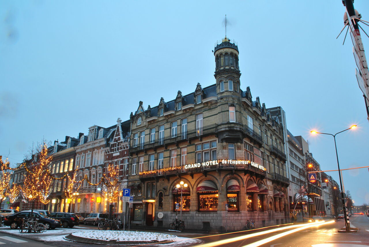 อัมรัท แกรนด์ โฮเต็ล เดอ เอมเพอเรอร์ Hotel มาสทริชท์ ภายนอก รูปภาพ